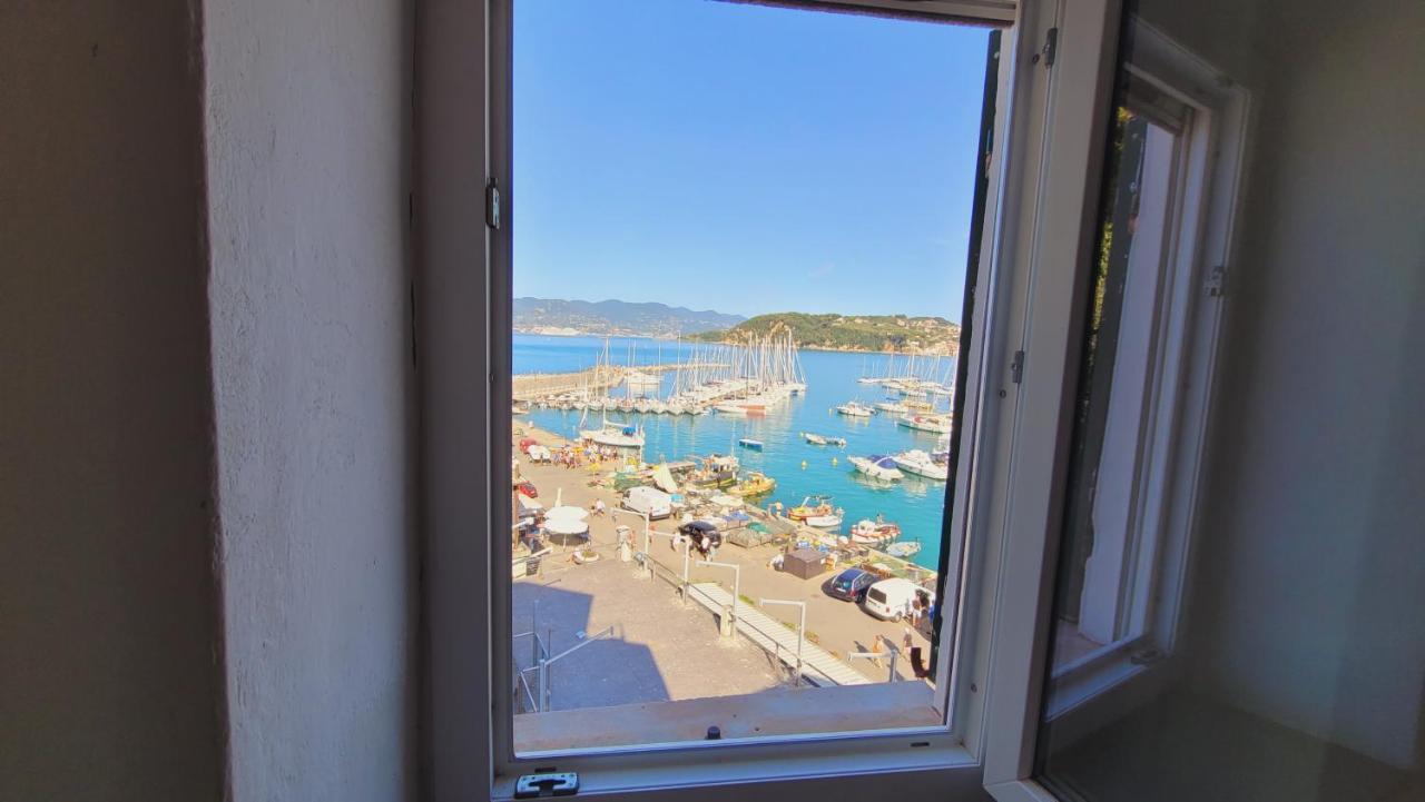 L'Arpara Casa Al Molo Dal Mare Al Castello Lerici Exteriör bild