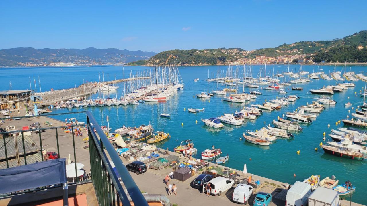 L'Arpara Casa Al Molo Dal Mare Al Castello Lerici Exteriör bild