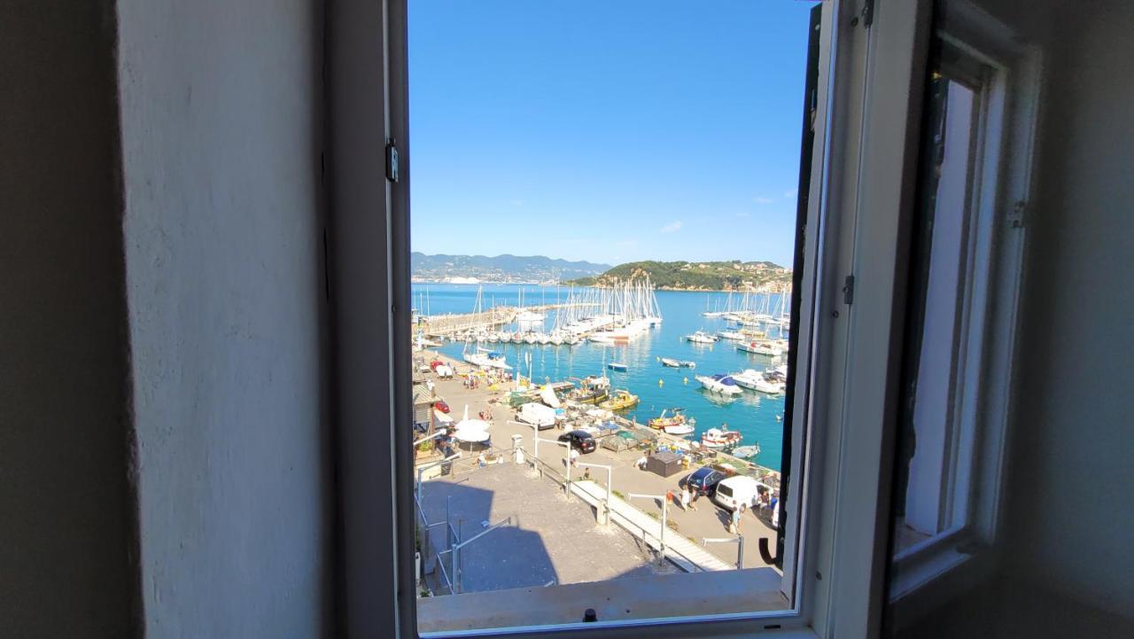 L'Arpara Casa Al Molo Dal Mare Al Castello Lerici Exteriör bild