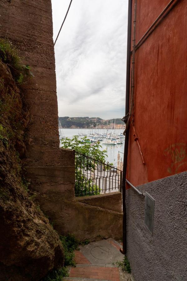 L'Arpara Casa Al Molo Dal Mare Al Castello Lerici Exteriör bild